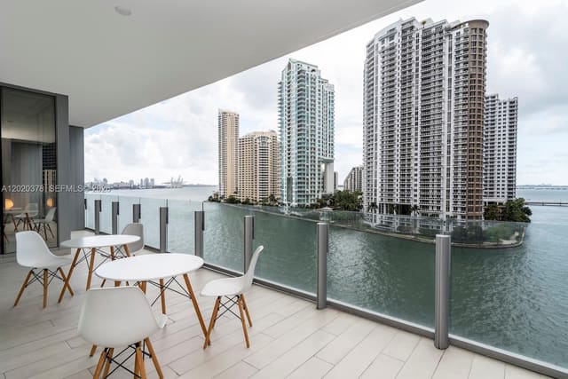 300 Biscayne Boulevard Way 802E, Aston Martin, Miami, FL