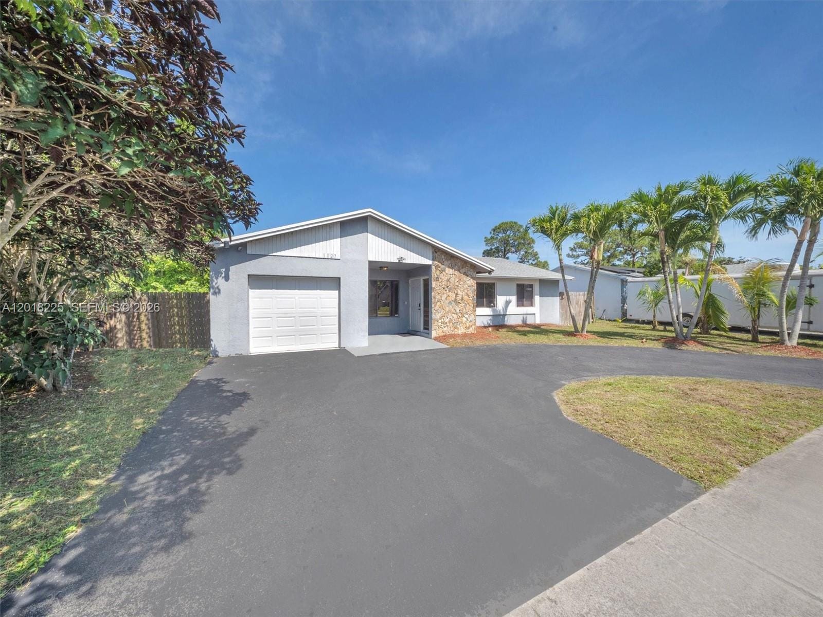 1027 SW 49th Terrace, Margate, FL 33068 photo 2