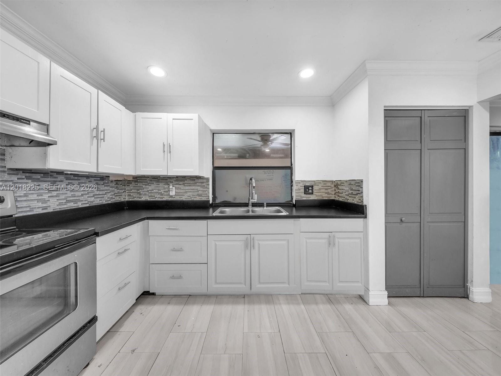 1027 SW 49th Terrace, Margate, FL 33068 photo 9