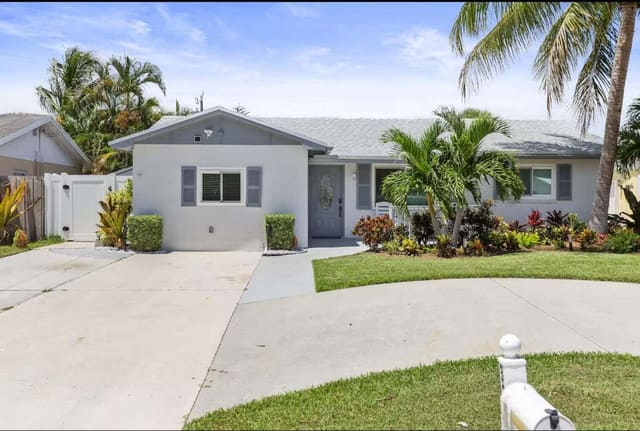 337 Balsam Street, Palm Beach Gardens, FL 33410