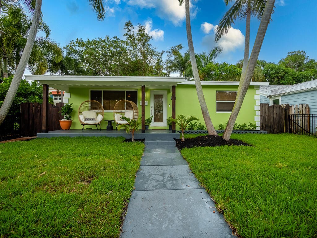 418 N Palmway — photo 2