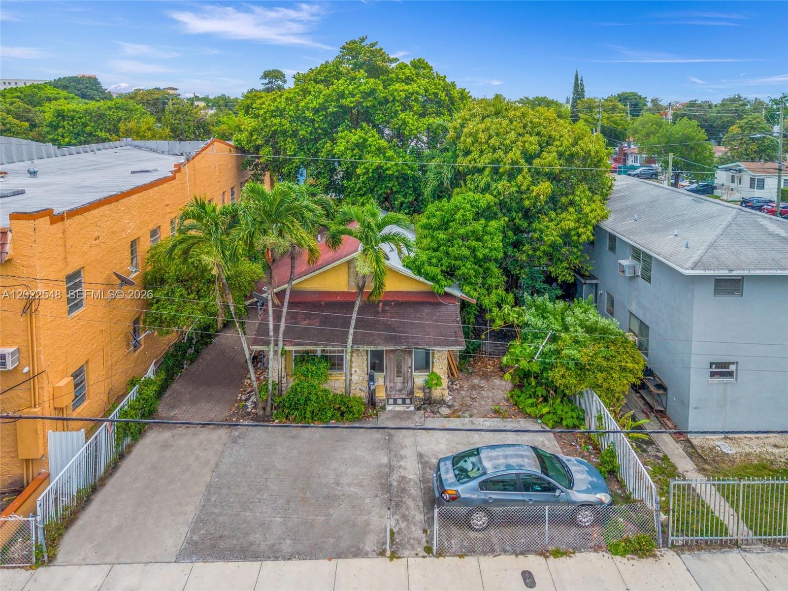 1568 SW 5th Street — photo 2