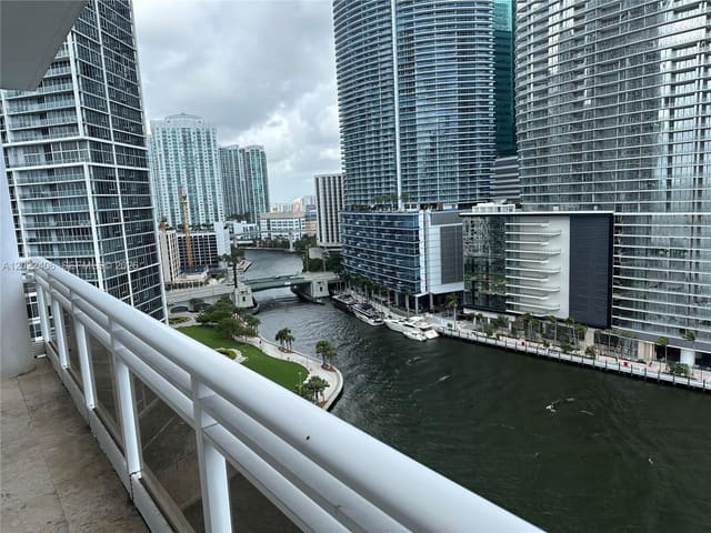 901 Brickell Key Boulevard 2005, Carbonell, Miami, FL