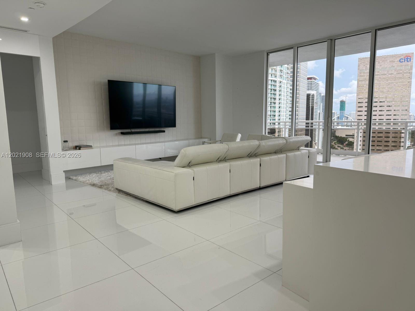 901 Brickell Key Boulevard 3307, Miami, FL 33131 photo 6
