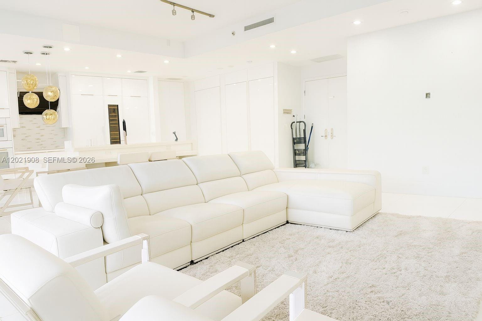 901 Brickell Key Boulevard 3307, Miami, FL 33131 photo 7