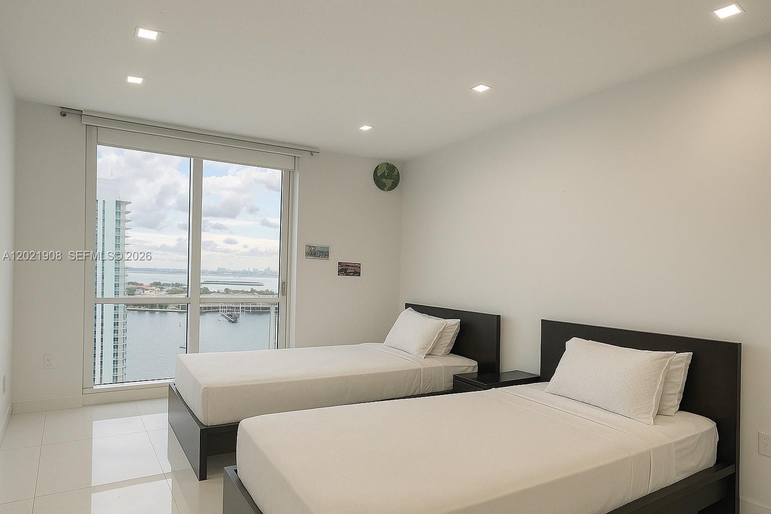 901 Brickell Key Boulevard 3307, Miami, FL 33131 photo 10
