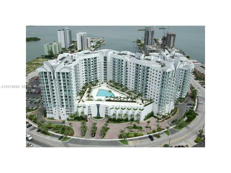 7900 Harbor Island Drive 1010 — photo 3