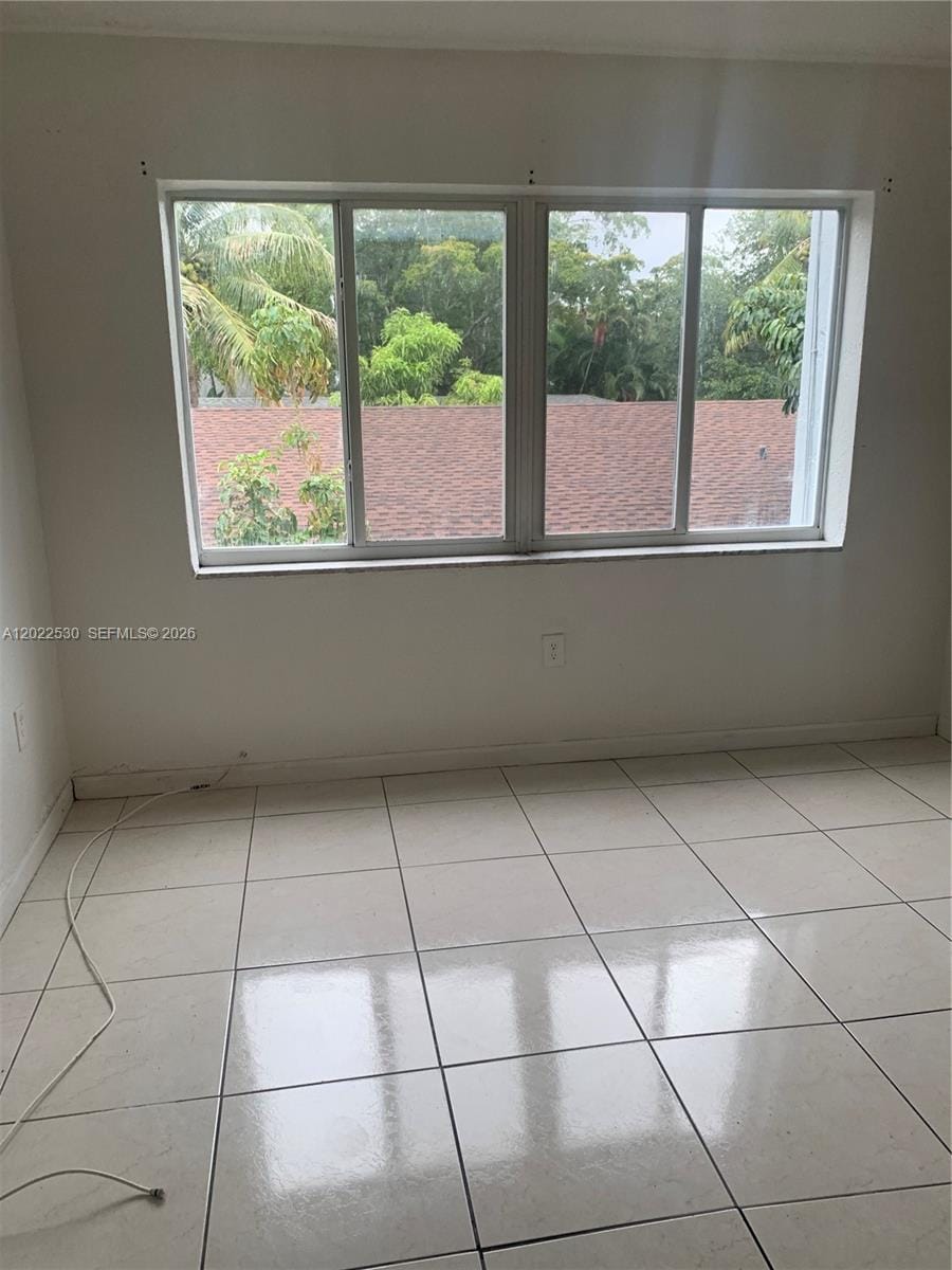 1090 NE 129th Street 202, North Miami, FL 33161 photo 3