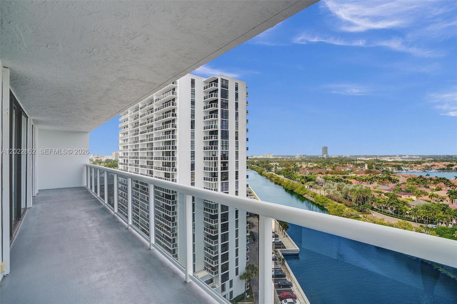 20515 E Country Club Drive 1641, Aventura, FL 33180, Aventura