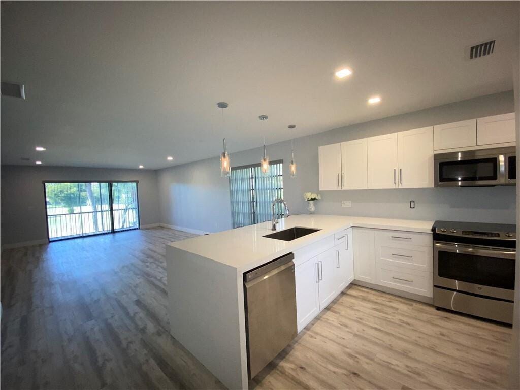 21766 Cypress Drive 20-g, Boca Raton, FL 33433 photo 4