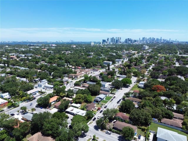 248 NW 69th Street 3, Miami, FL 33150