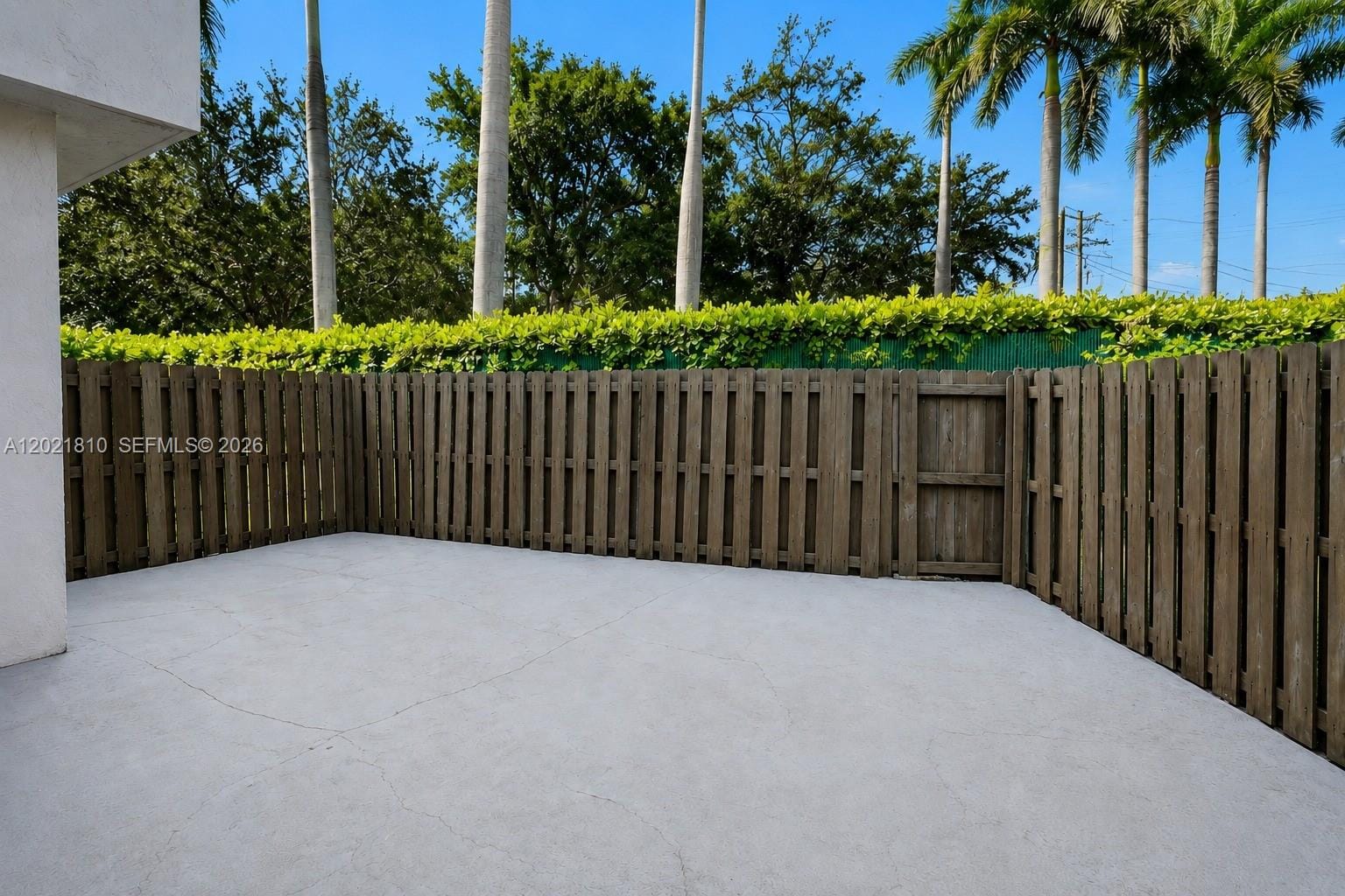 5033 NW 114th Court, Doral, FL 33178 photo 2