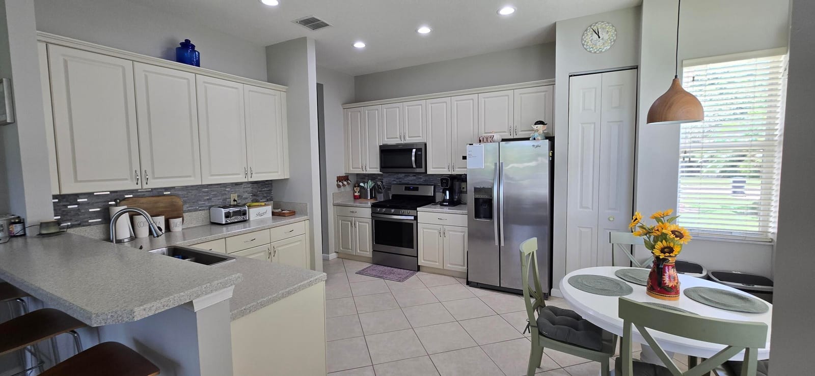 195 NW Willow Grove Avenue — photo 12