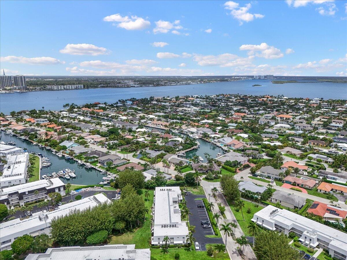 1205 Sandy Lane 145, Singer Island, FL 33404 photo 28