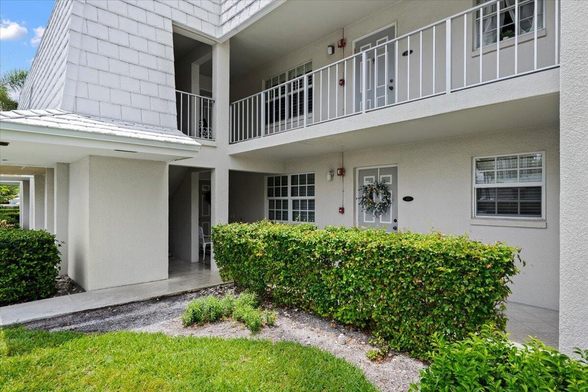 1205 Sandy Lane 145, Singer Island, FL 33404 photo 4