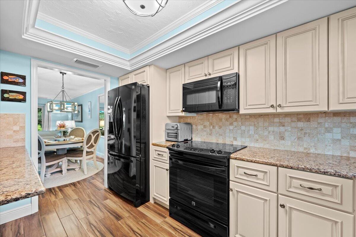 1205 Sandy Lane 145, Singer Island, FL 33404 photo 6