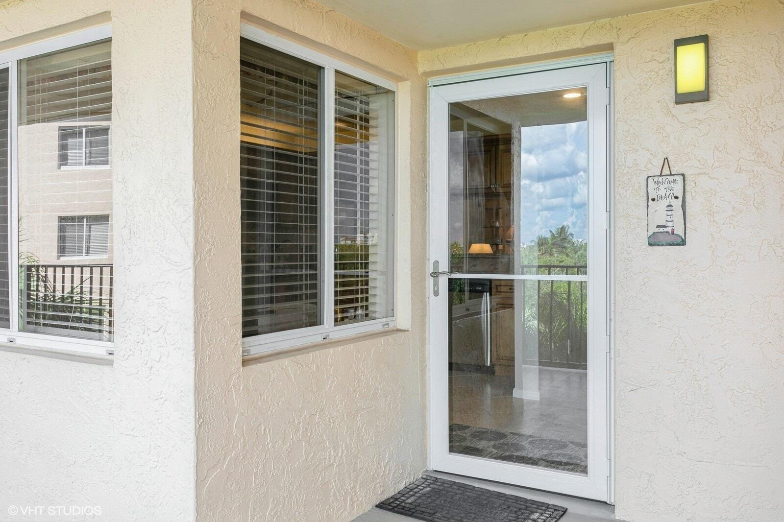 275 Palm Avenue B403, Jupiter, FL 33477 photo 2