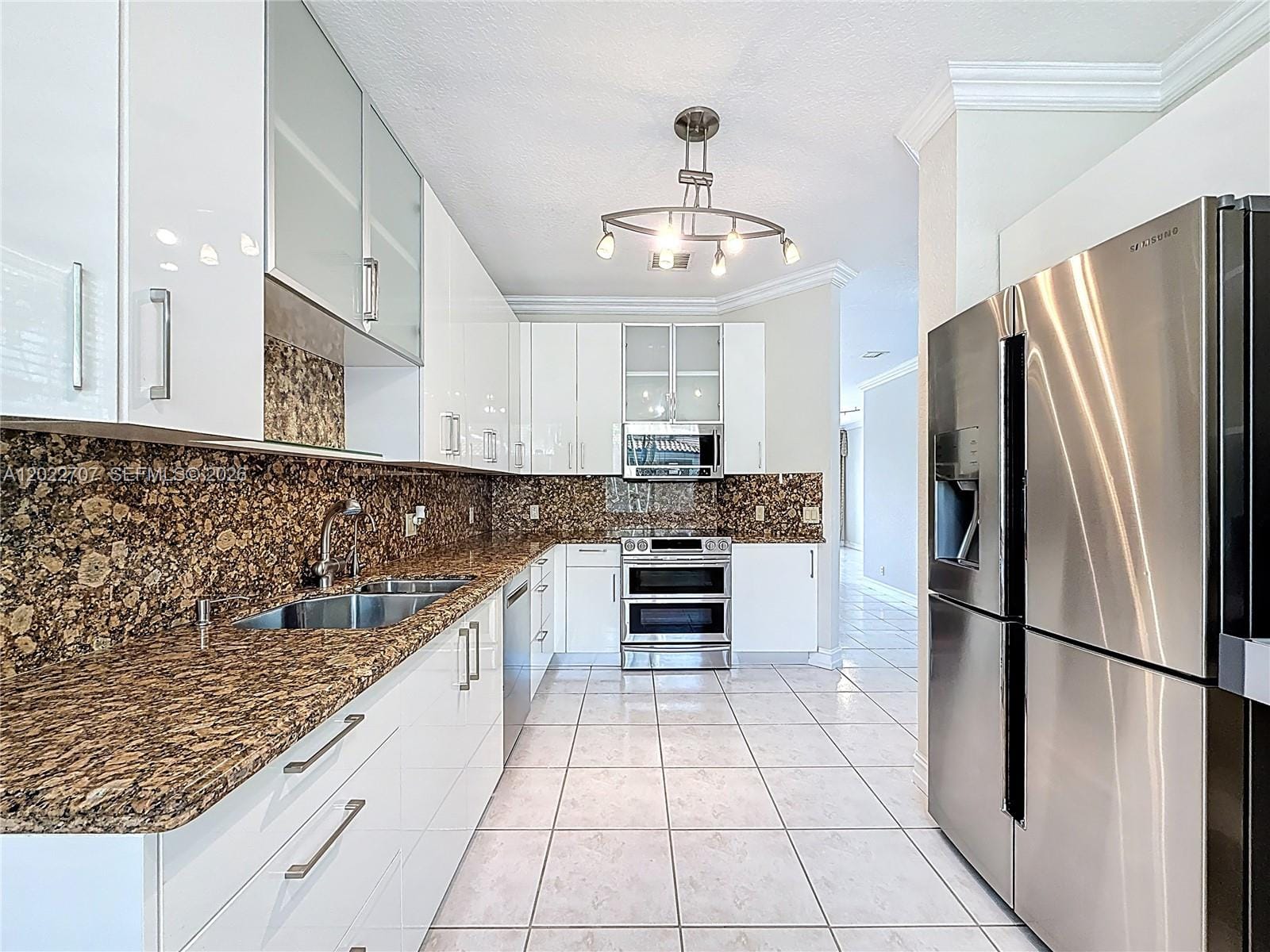 781 NE 195th Street, Miami, FL 33179 photo 18