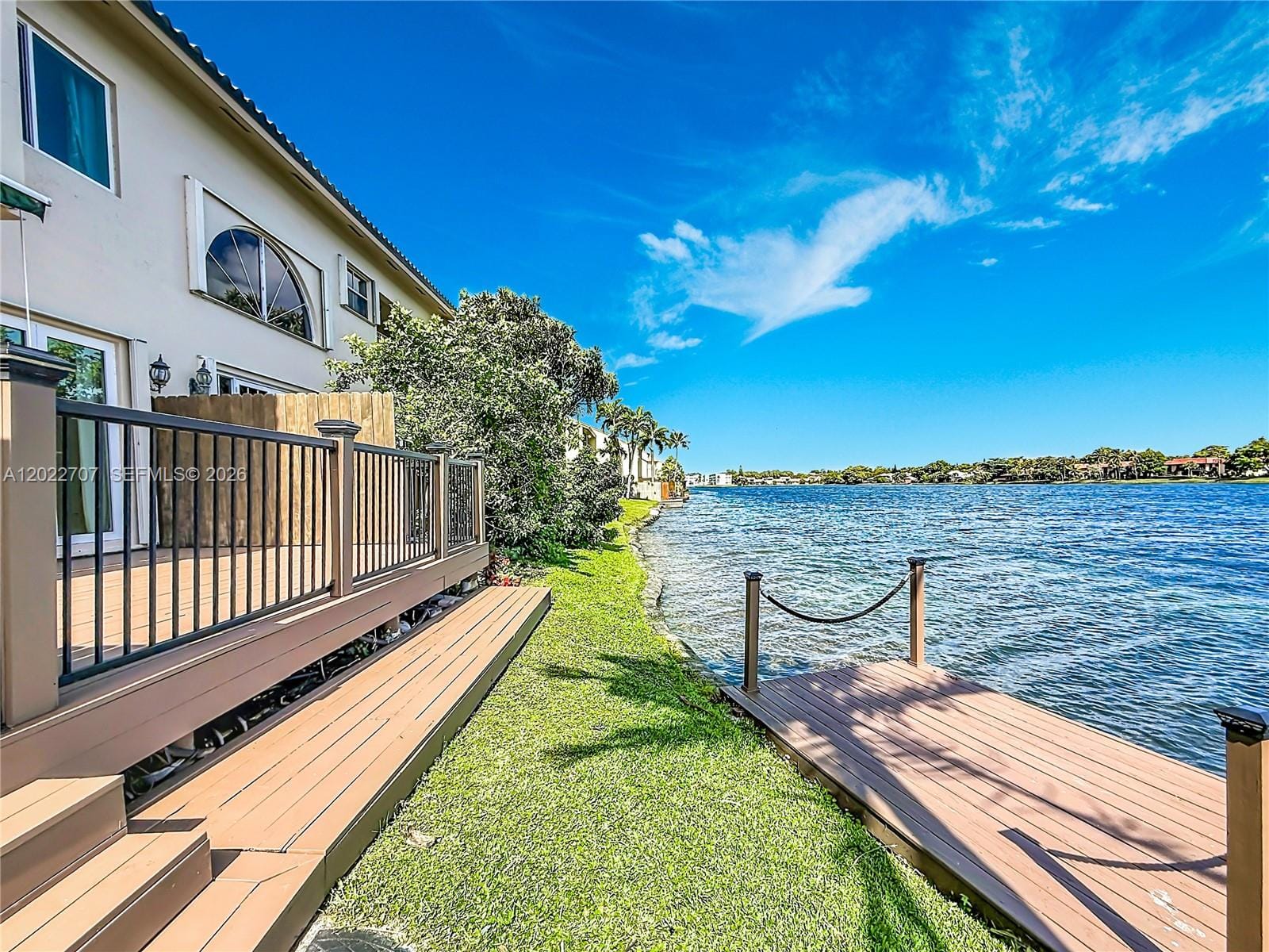 781 NE 195th Street, Miami, FL 33179 photo 3