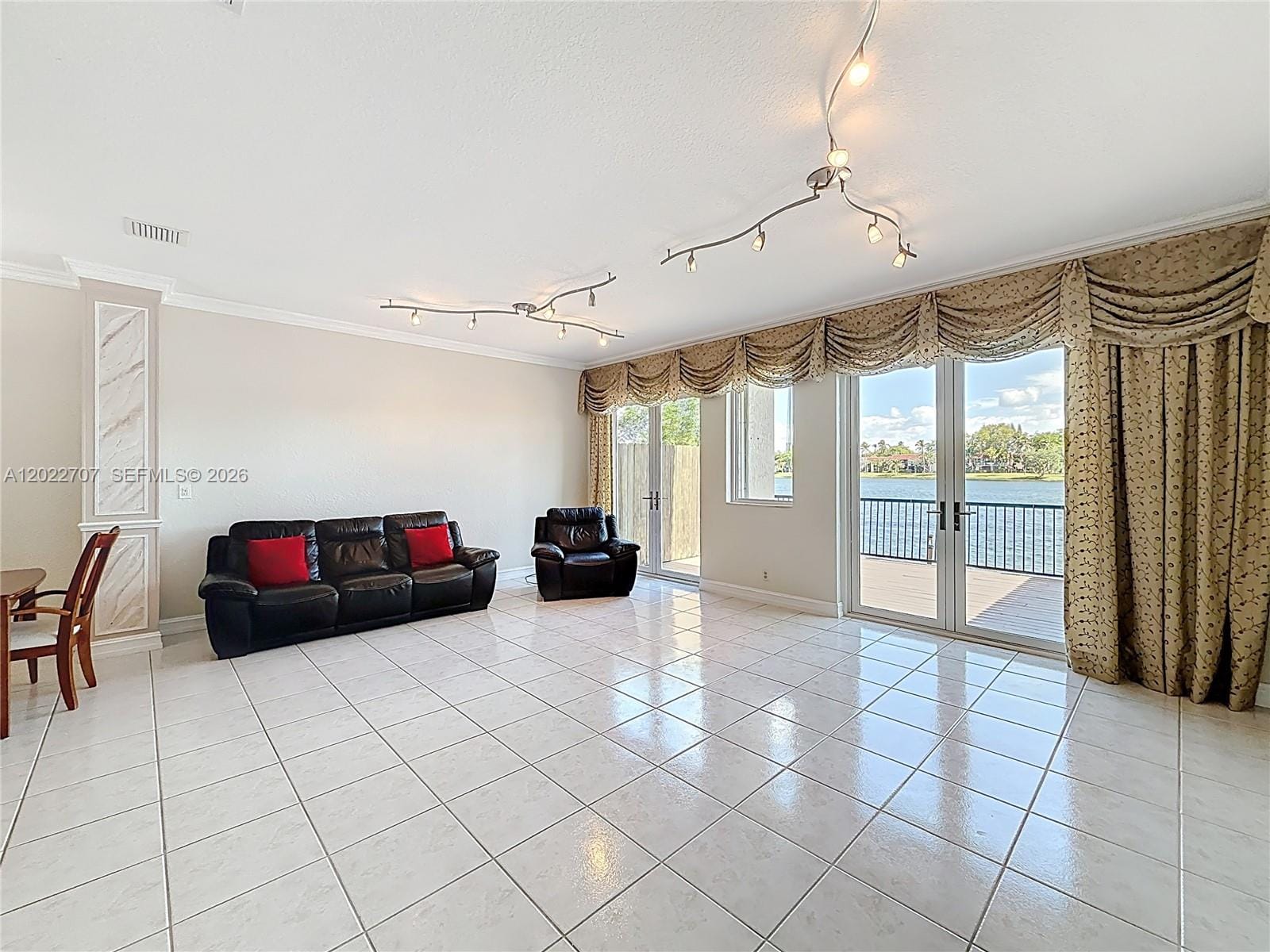 781 NE 195th Street, Miami, FL 33179 photo 24