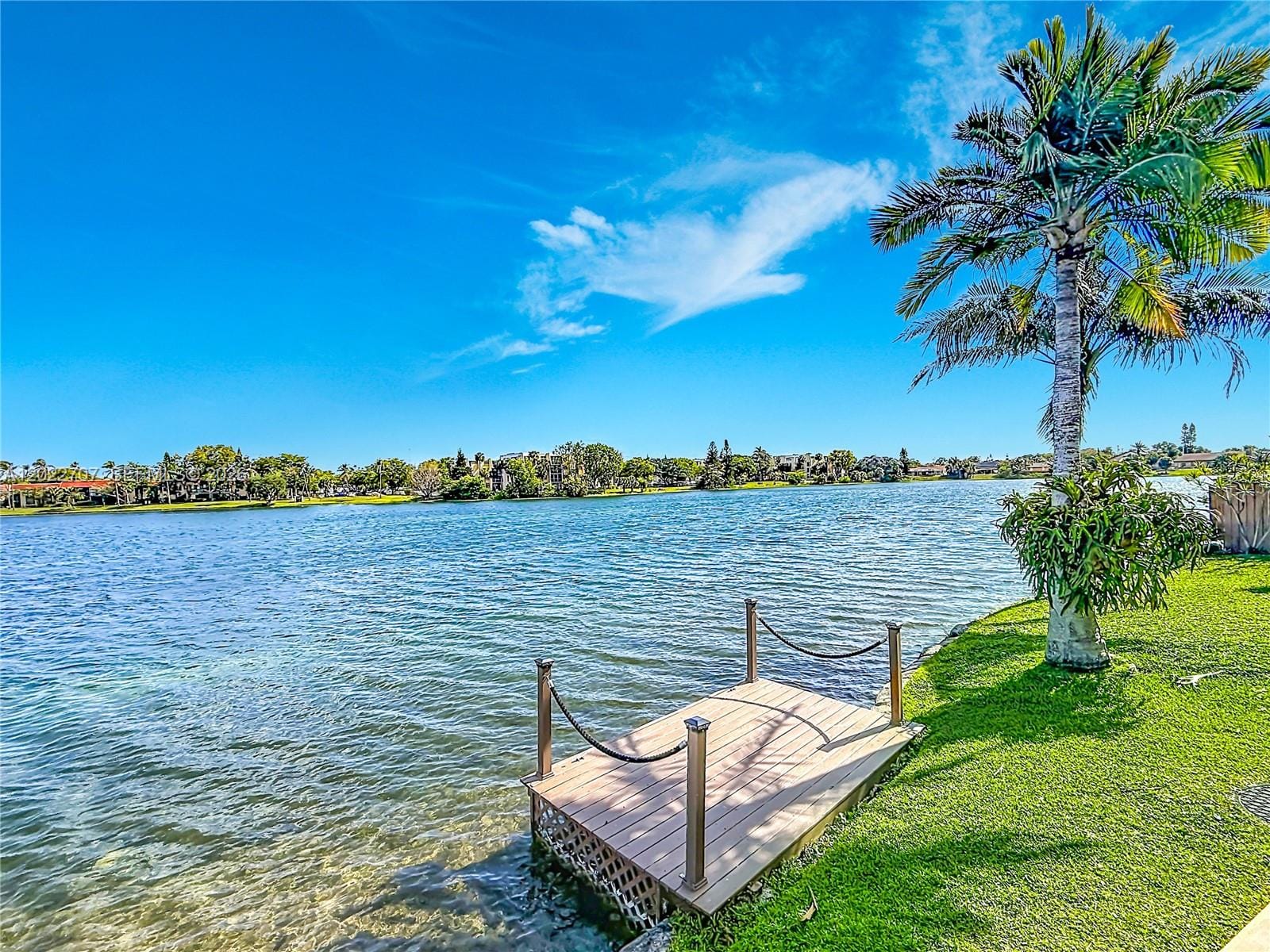 781 NE 195th Street, Miami, FL 33179 photo 4