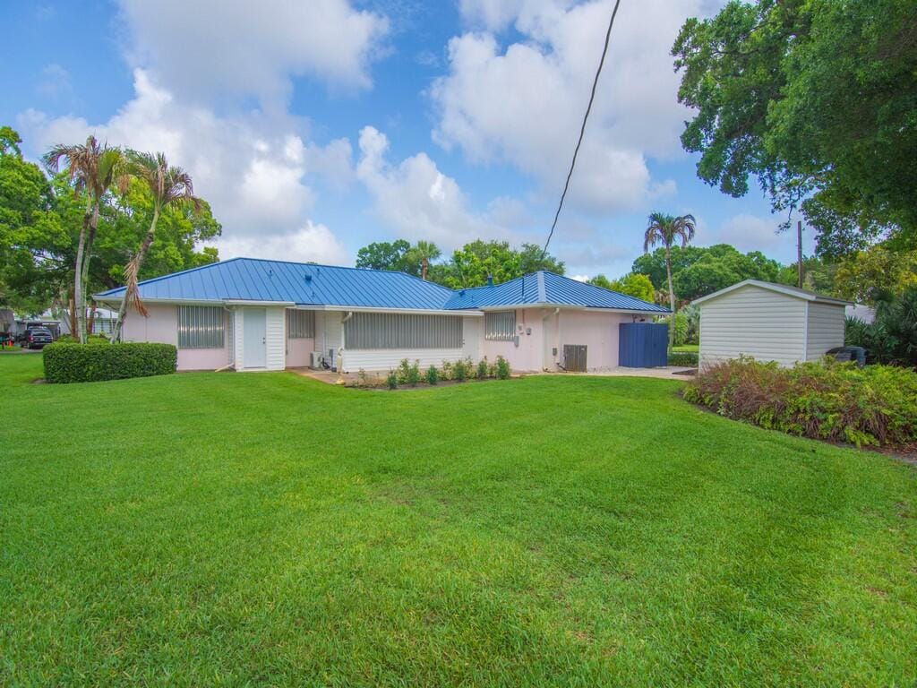 2301 Avalon Avenue, Vero Beach, FL 32960 photo 13