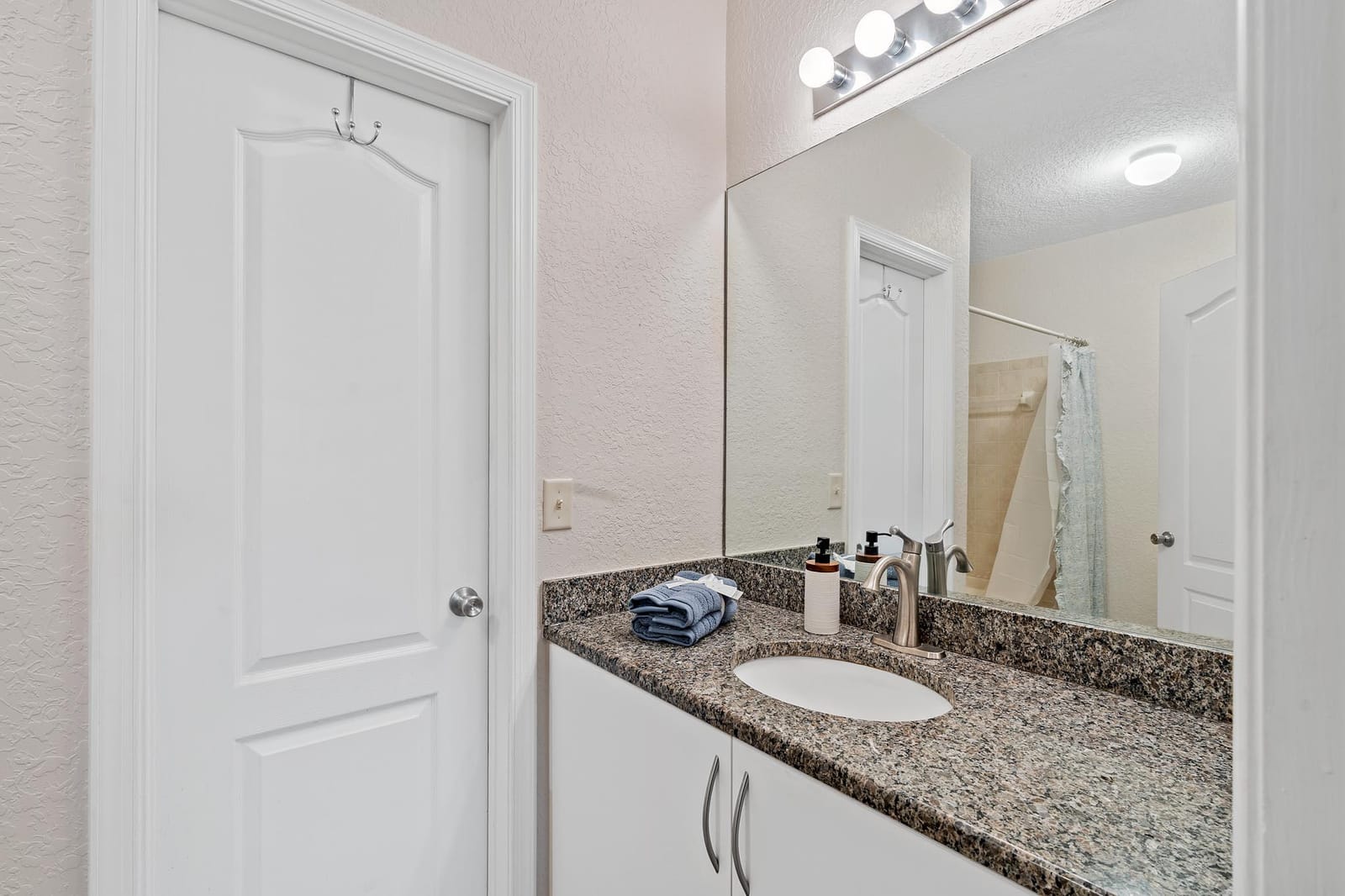 152 SW Peacock Boulevard 27-203 — photo 10