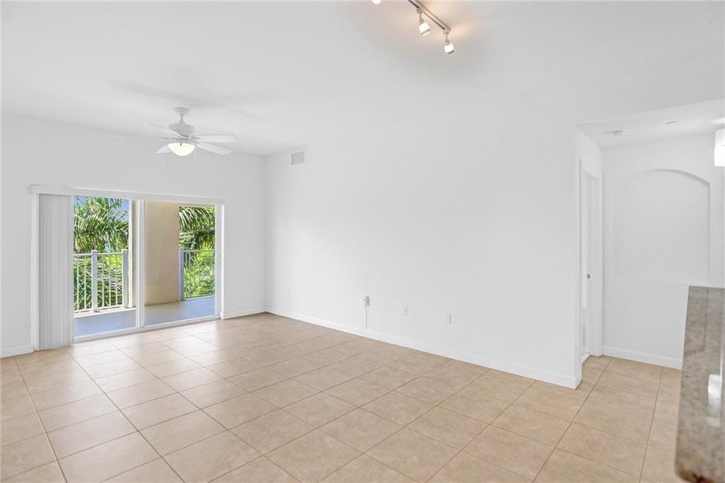 1931 NE 2nd Street 303, Deerfield Beach, FL 33441 photo 14