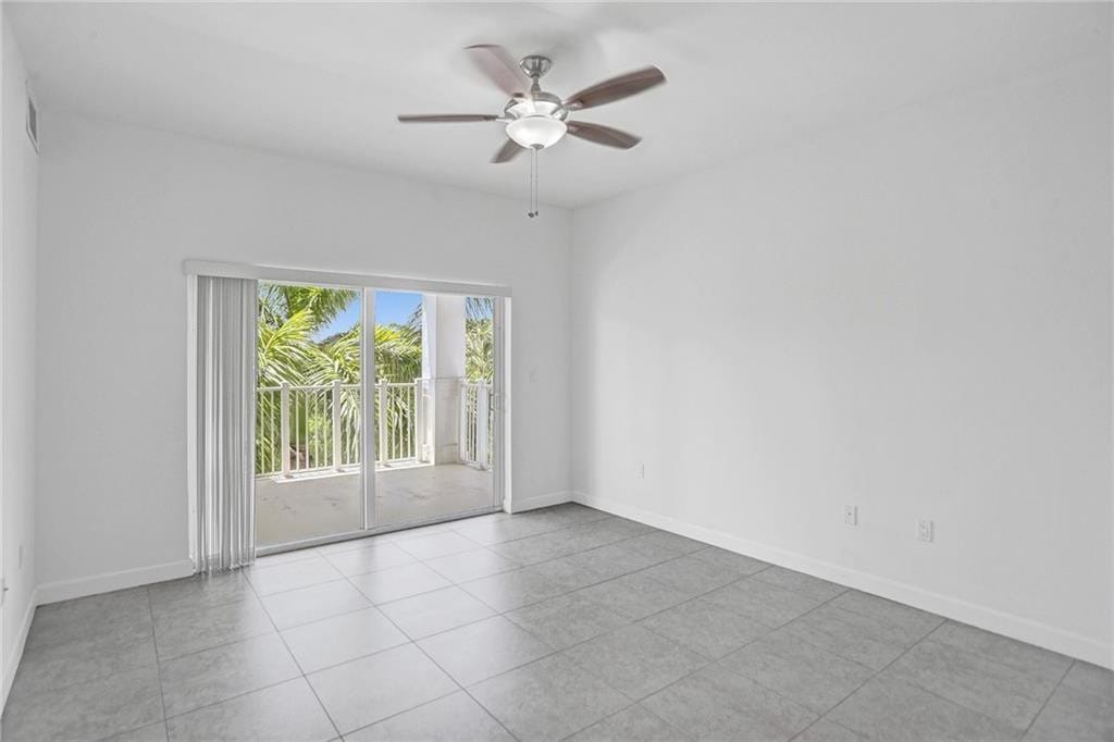 1931 NE 2nd Street 303, Deerfield Beach, FL 33441 photo 22