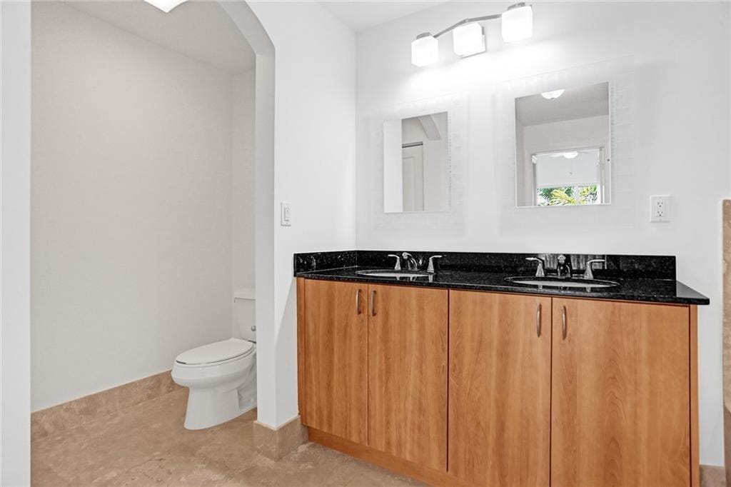 1931 NE 2nd Street 303, Deerfield Beach, FL 33441 photo 24