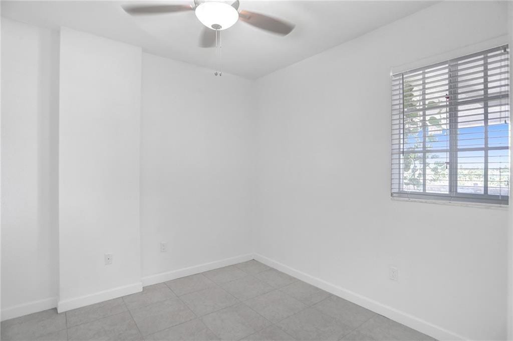 1931 NE 2nd Street 303, Deerfield Beach, FL 33441 photo 28