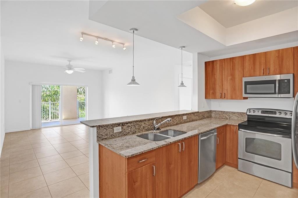 1931 NE 2nd Street 303, Deerfield Beach, FL 33441 photo 10
