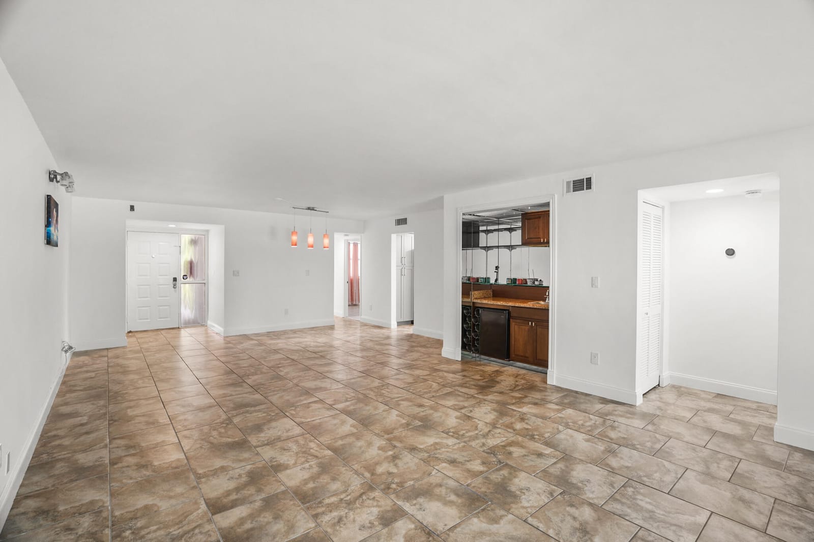 16141 Blatt Boulevard 307 — photo 7