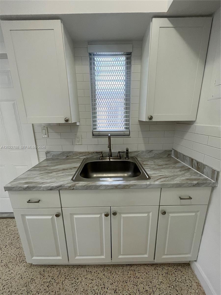 940 SW 4th Avenue 1 — photo 2