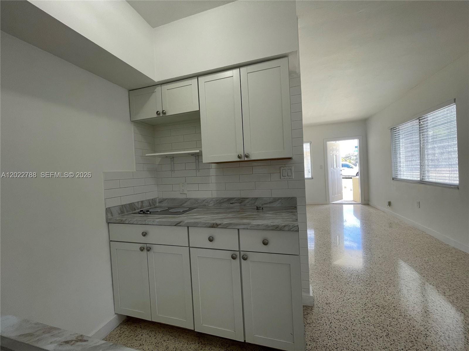 940 SW 4th Avenue 1 — photo 3