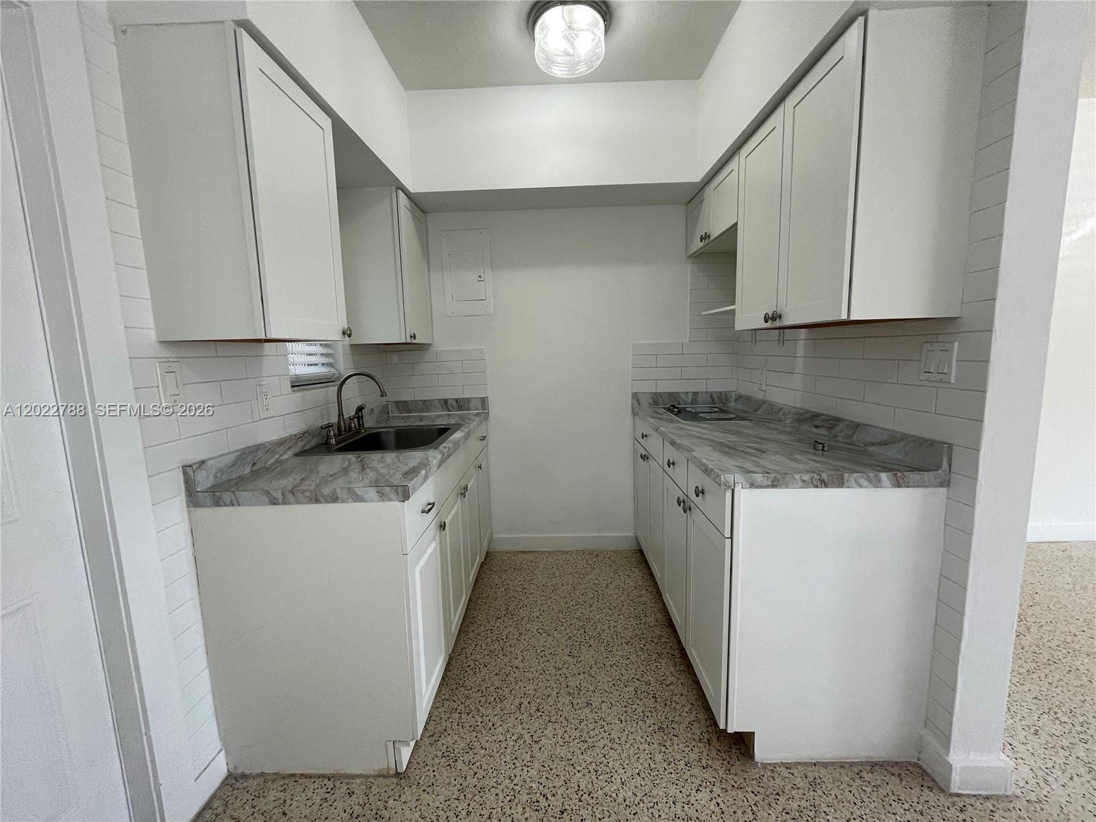 940 SW 4th Avenue 1 — photo 4