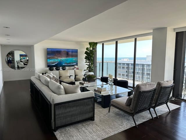 1450 Brickell Bay Drive 1907, Miami, FL 33131