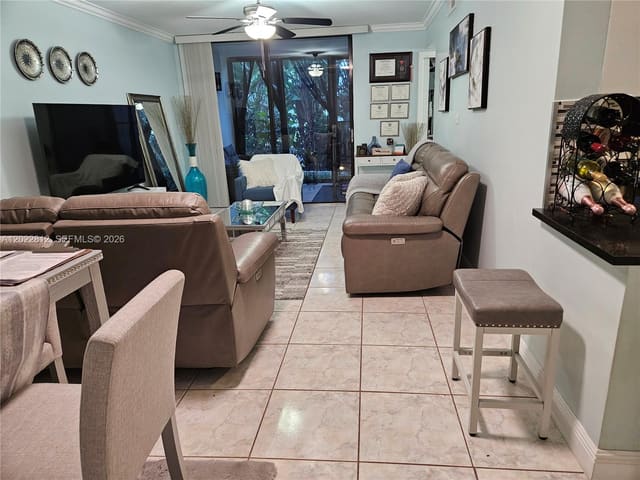 212 Lake Pointe Drive 113, Oakland Park, FL 33309