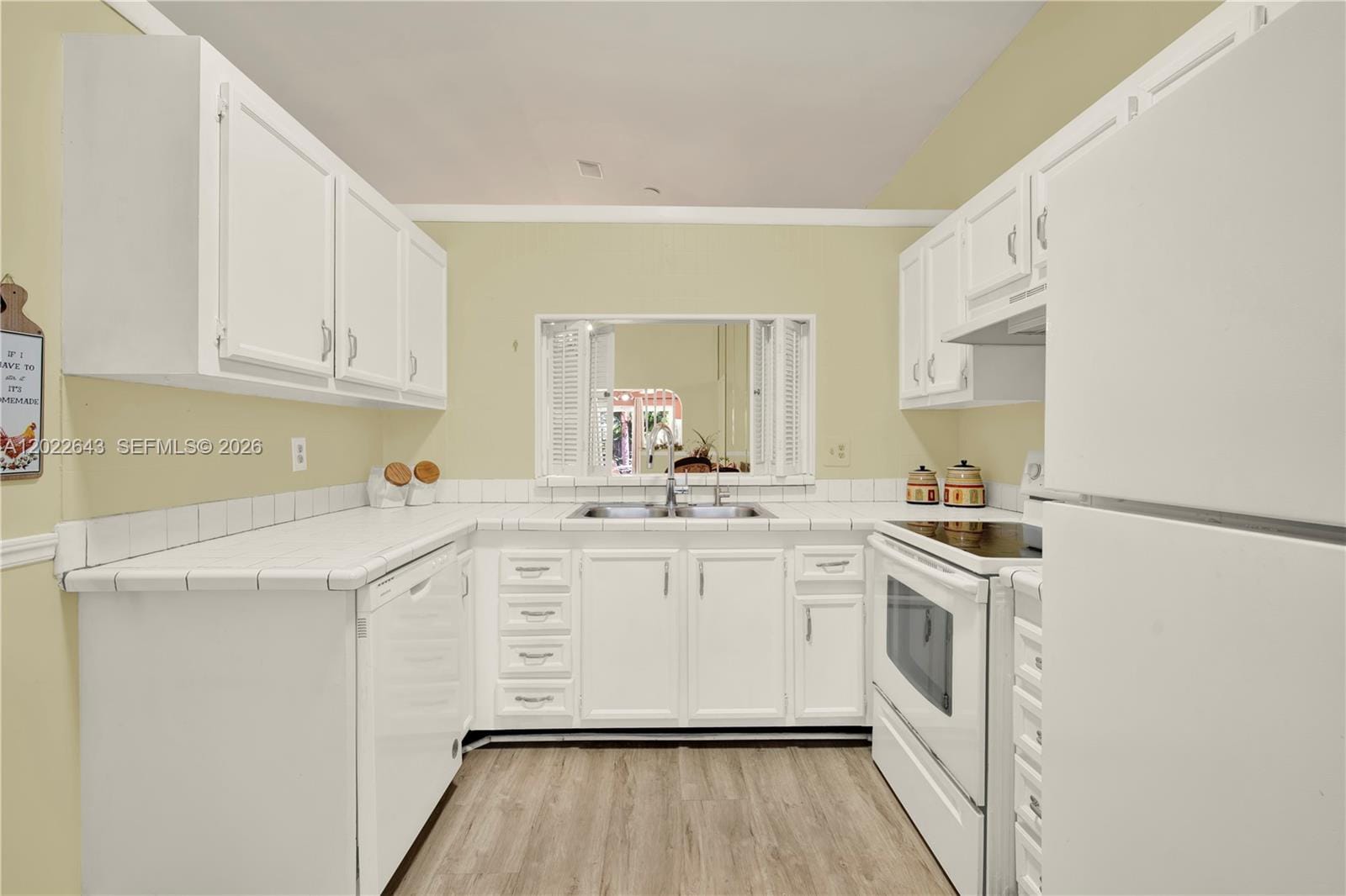 10813 SW 158th Lane, Miami, FL 33157 photo 4