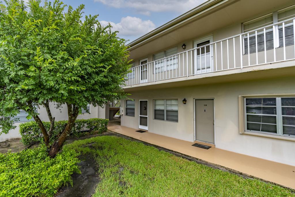 3 Lake Vista Trail 203, Port St. Lucie, FL 34952, Port St Lucie