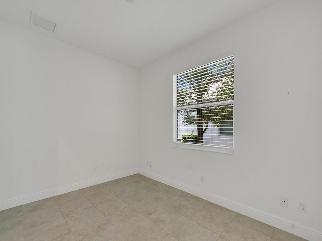 6087 Scott Story Way, Vero Beach, FL 32967 photo 11