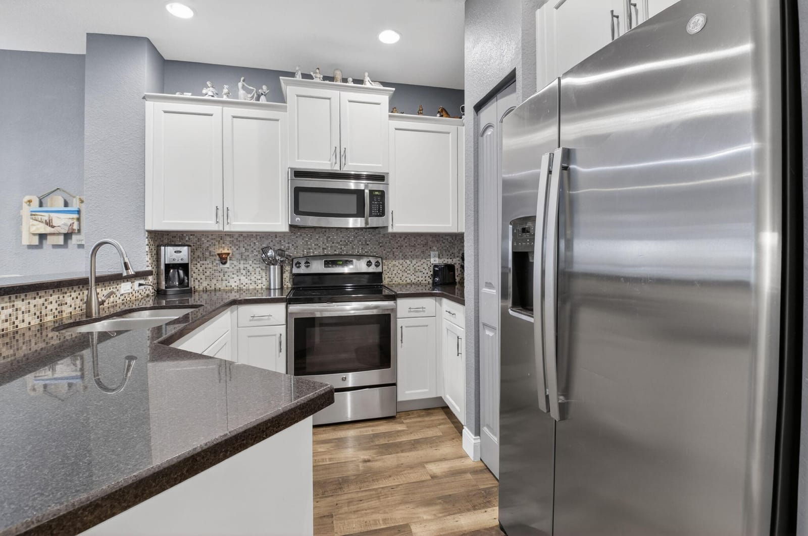 2626 Webb Avenue — photo 11