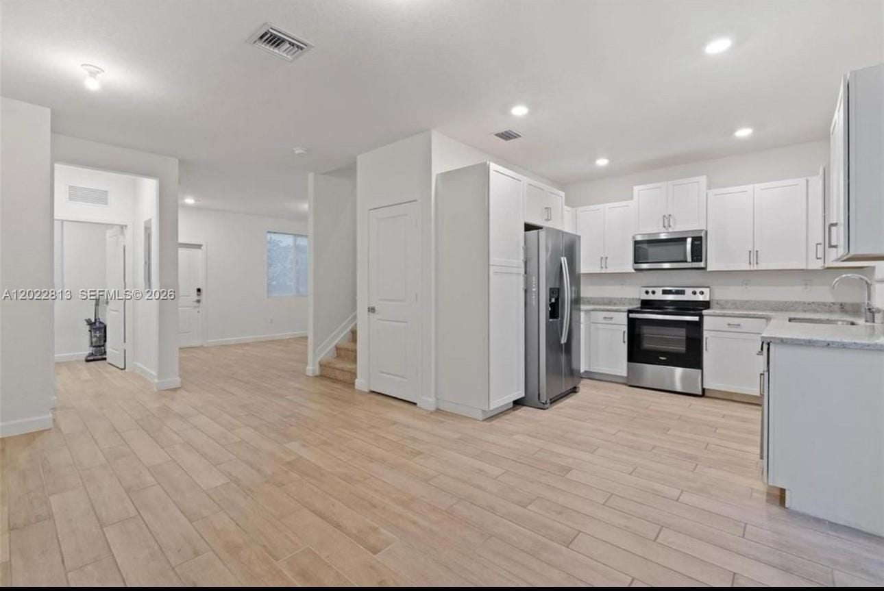 2474 SE 10th Court — photo 5