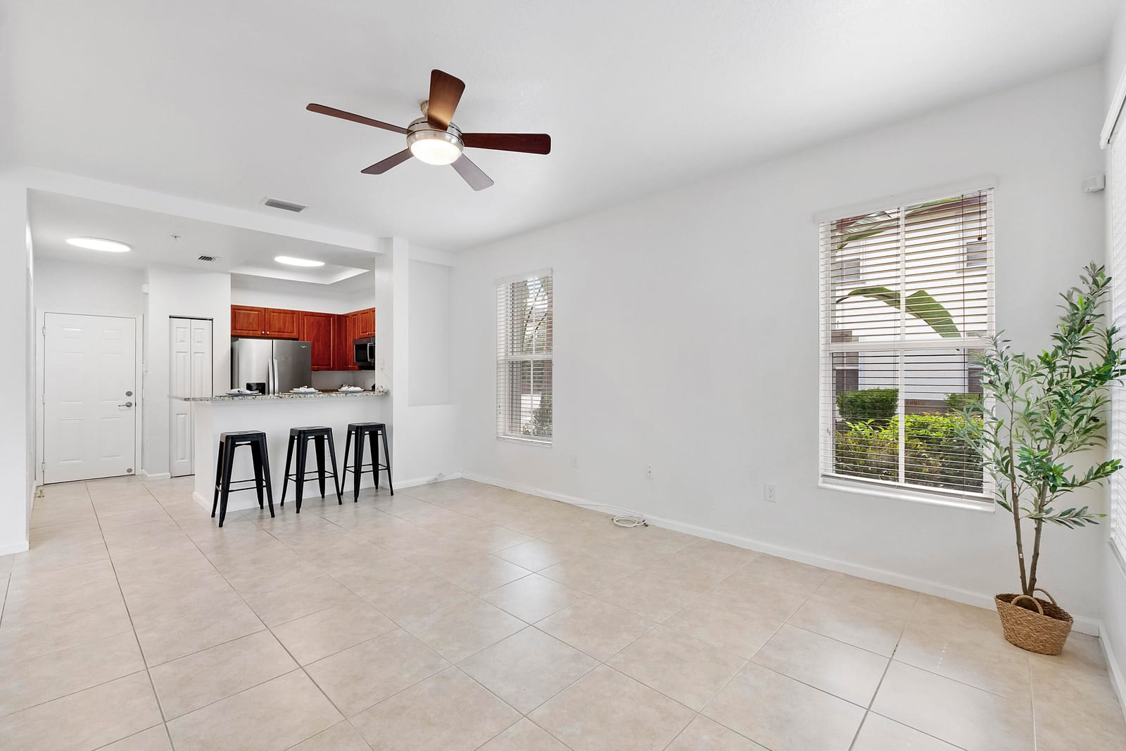 4760 Mimosa Place 1016 — photo 7