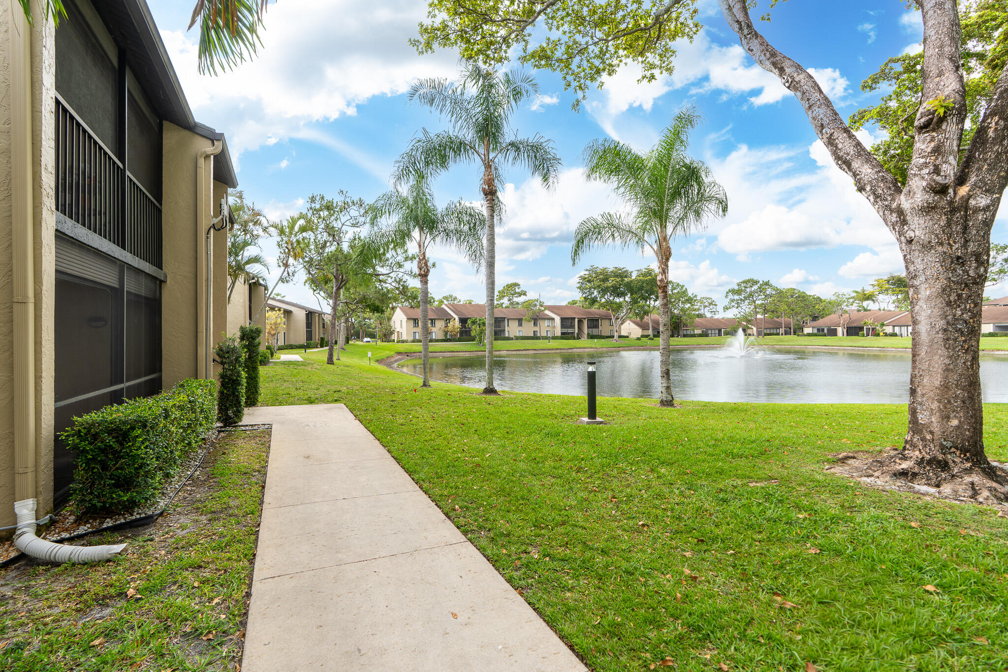 713 Sunny Pine Way G1, Greenacres, FL 33415, Greenacres