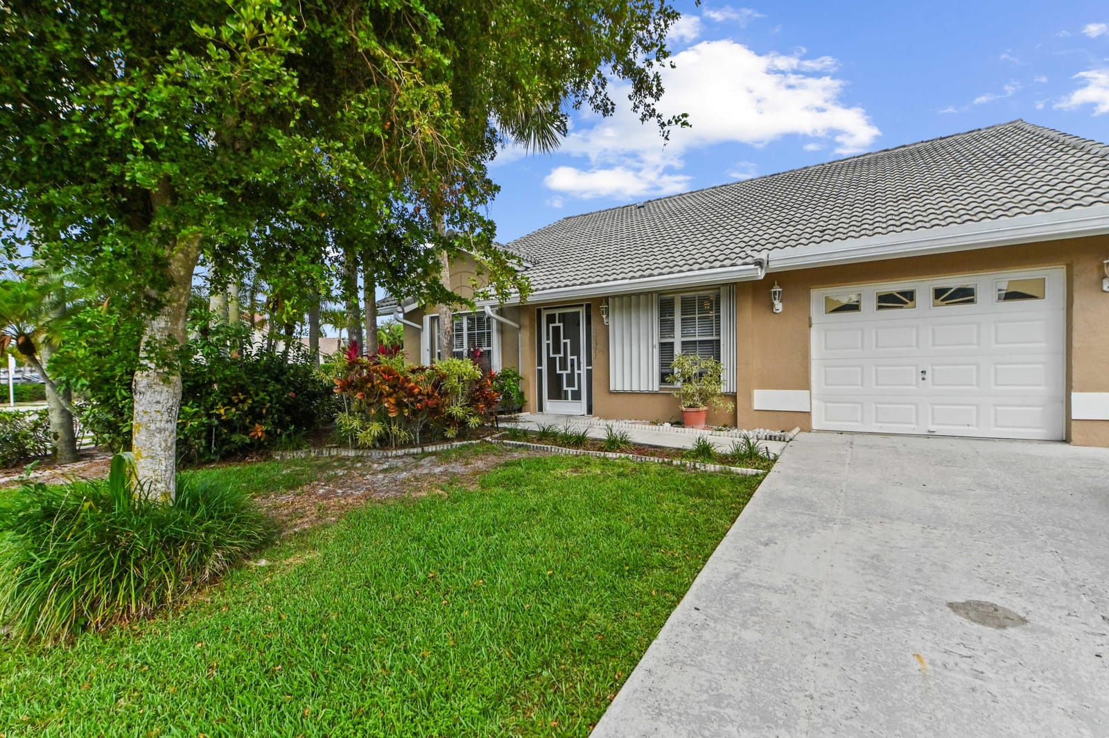 18377 Fresh Lake Way, Boca Raton, FL 33498 photo 2