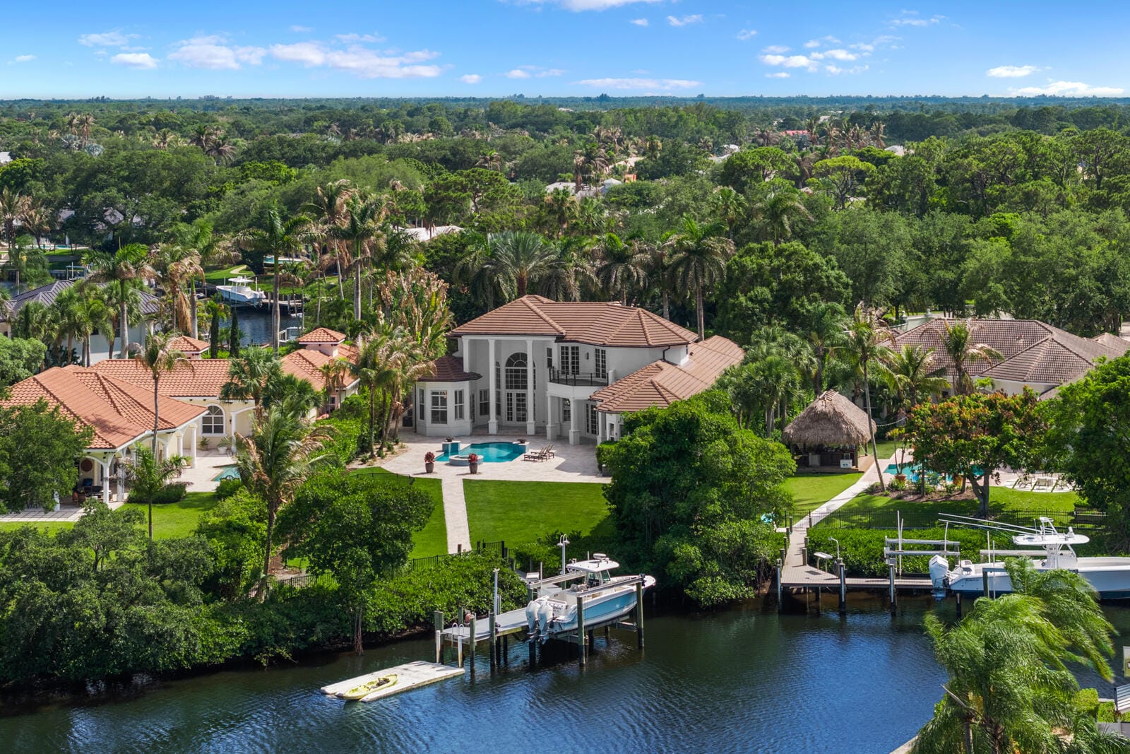 8709 SE Compass Island Way — photo 2