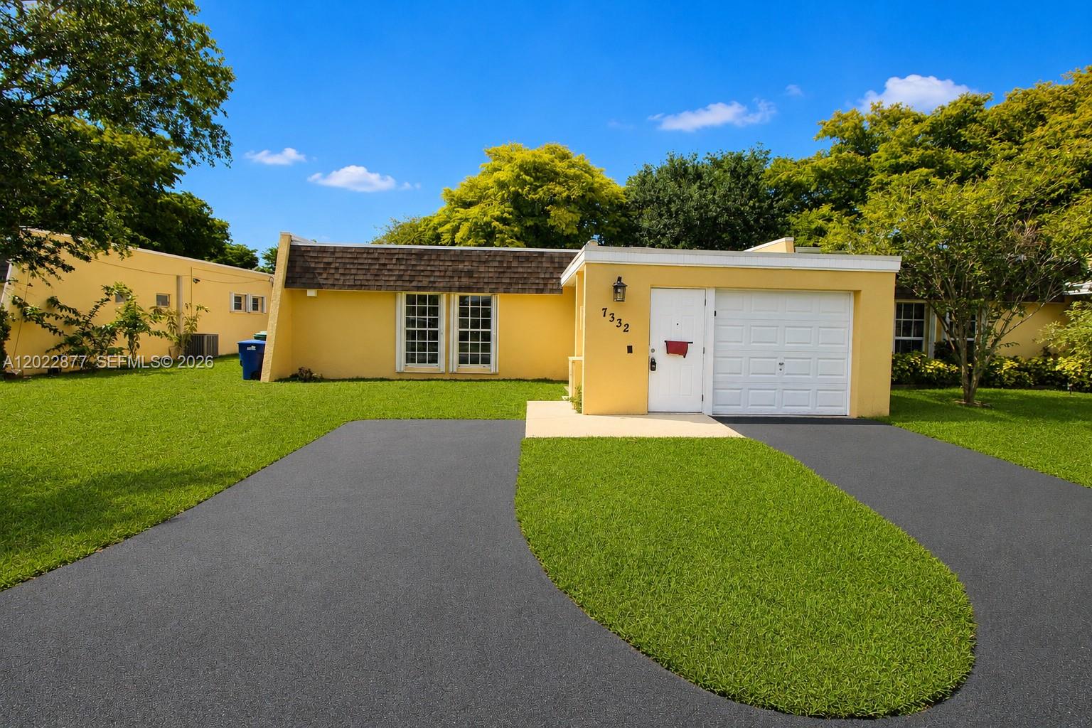 7332 Bay Hill Drive, Hialeah, FL 33015, Hialeah