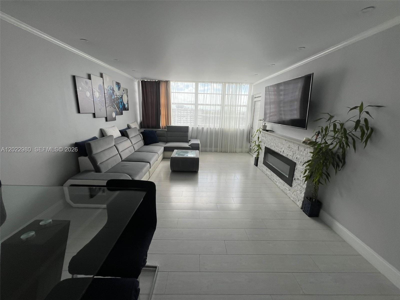 1301 NE Miami Gardens Drive 1013W — photo 2