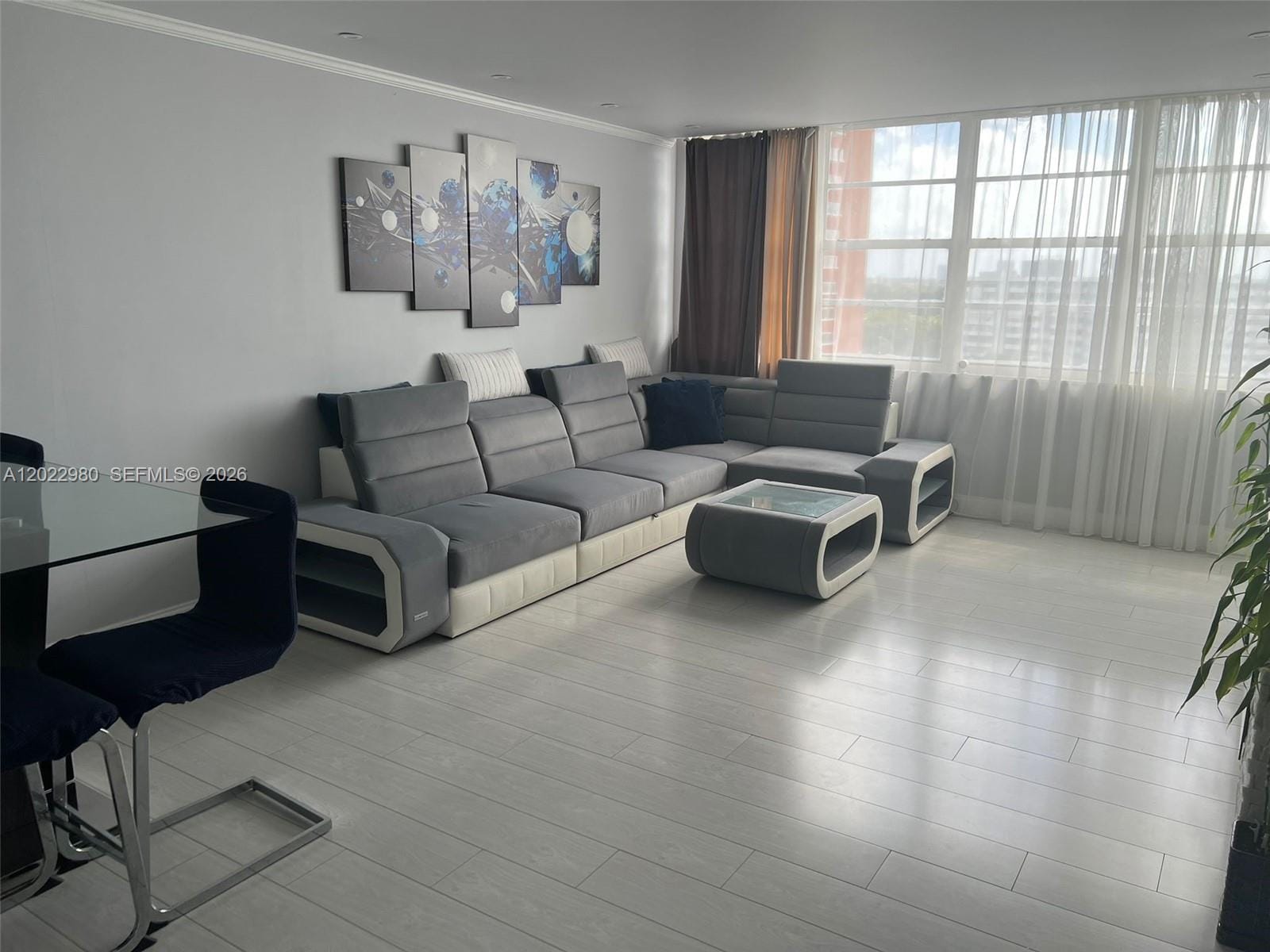1301 NE Miami Gardens Drive 1013W — photo 3